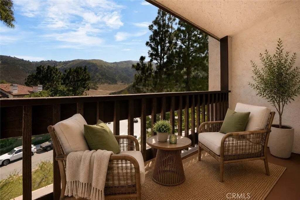 Townhouse in Los Angeles, California, United States 1 - 18605630