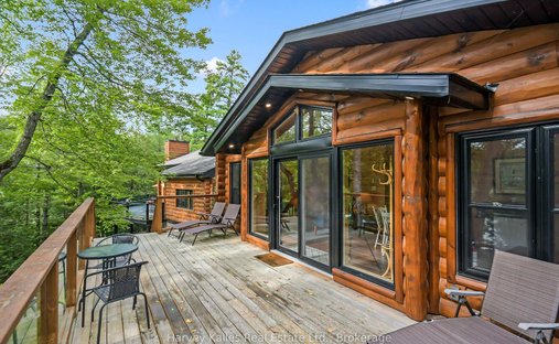 House in Muskoka Lakes, Ontario, Canada 1