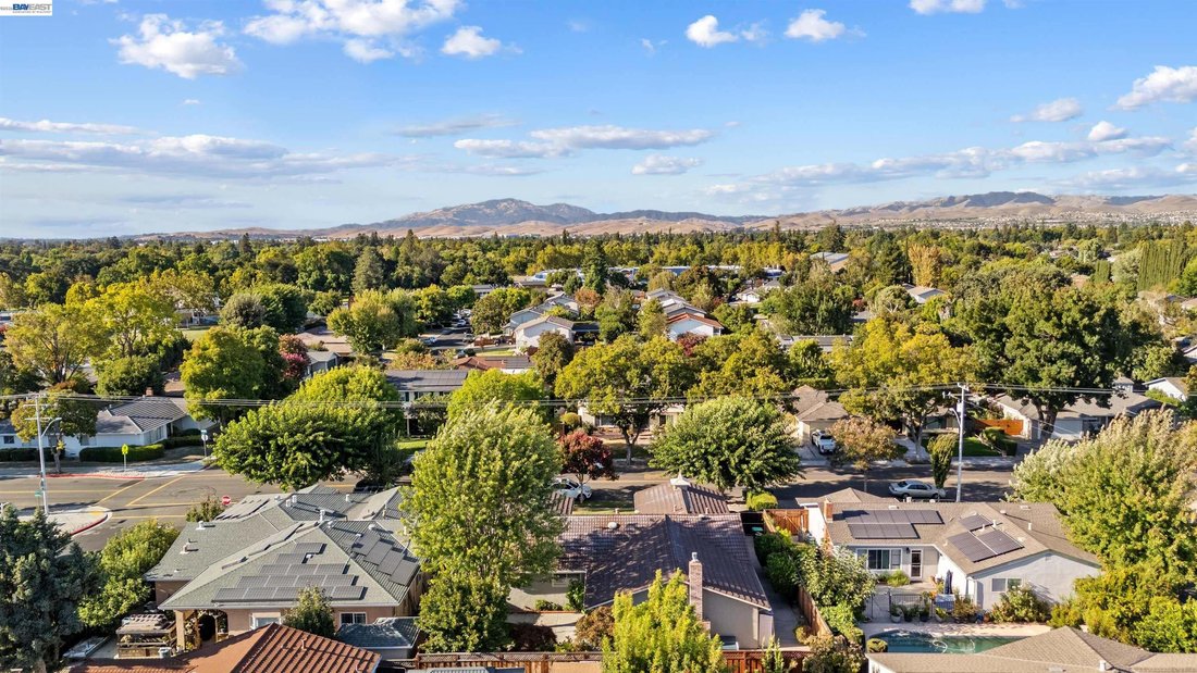 Casa a Pleasanton, California, Stati Uniti 2 - 18823558