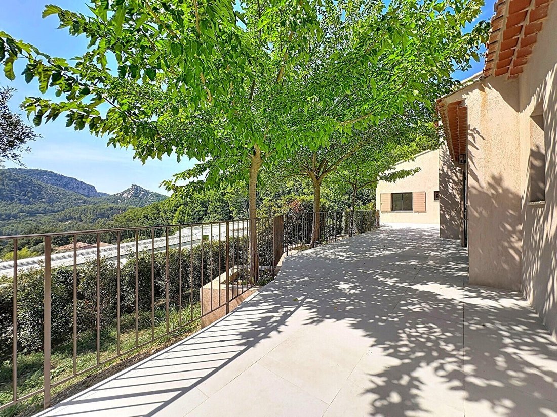 Villa in Évenos, Provence-Alpes-Côte d'Azur, Frankreich 3 - 18825547
