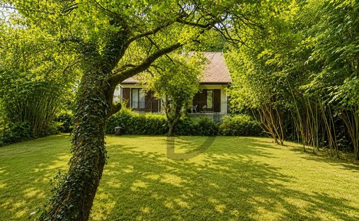 House in Centre Ville, Rueil-Malmaison, France 1