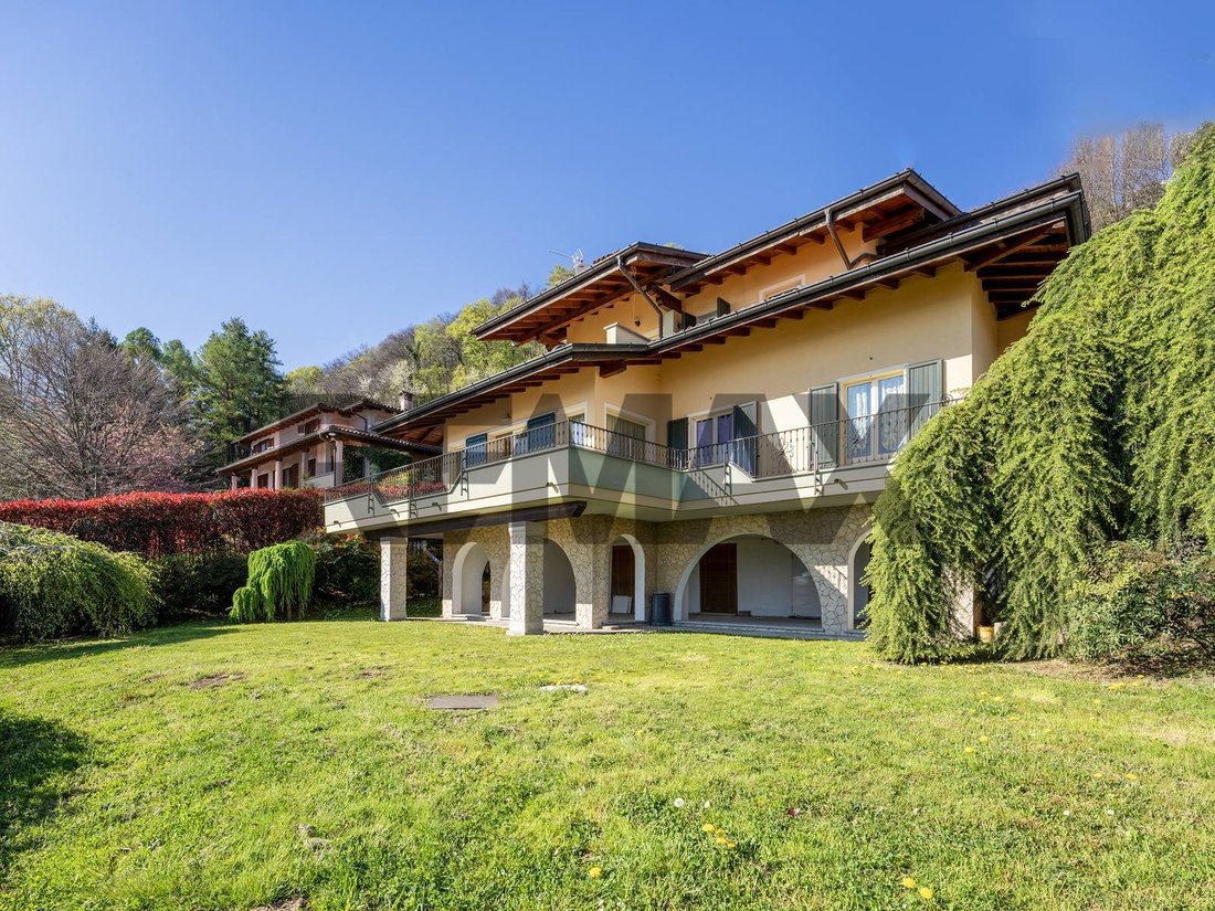Villa en Stresa, Piamonte, Italia 2 - 17750917