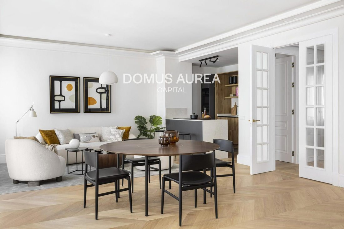 Apartment in Chamberi, Madrid, Spain 2 - 18821564