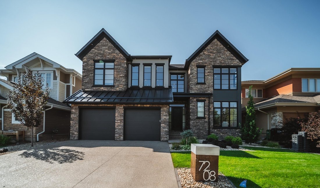 House in Edmonton, Alberta, Canada 1 - 18825806