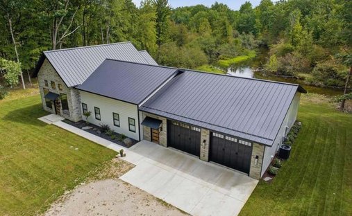 House in Stanwood, Michigan, United States 1