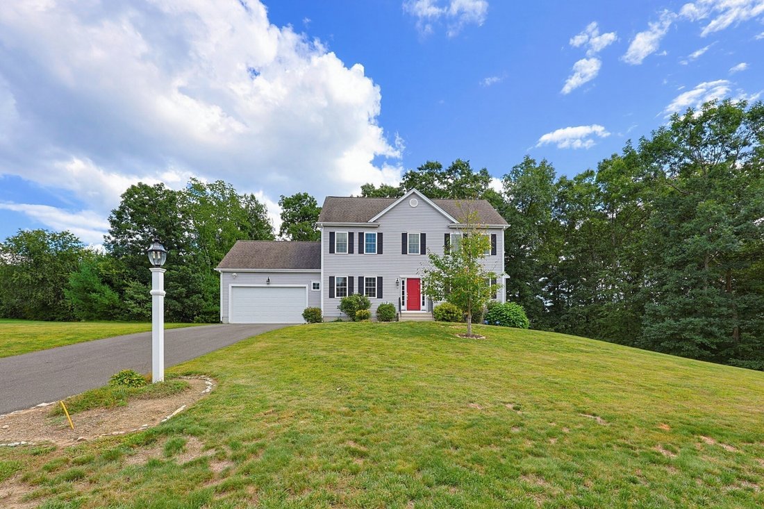 House in Blackstone, Massachusetts, United States 2 - 18823689