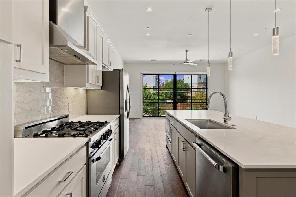Condo in Dallas, Texas, United States 2 - 18824448