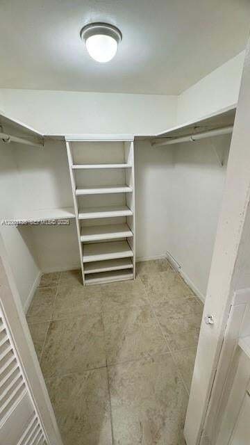 Appartement à Miami, Floride, États-Unis 3 - 18823407