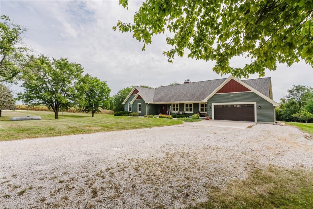 House in Secor, Illinois, United States 2 - 18823621