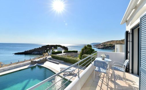 Villa a Palea Fokea, Attica, Grecia 1