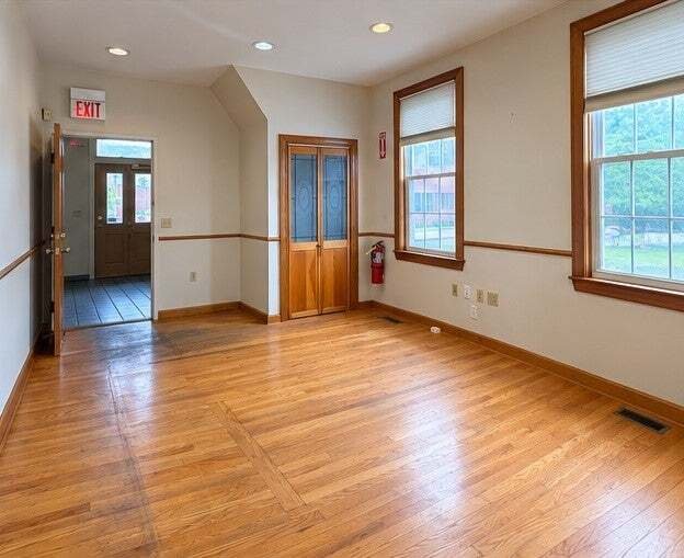 East Providence, Rhode Island, United States 5 - 18826904