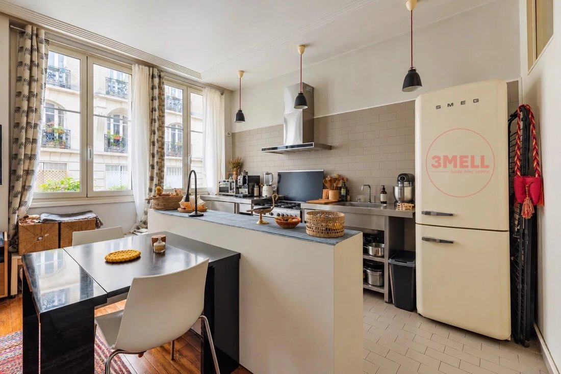 Apartment in Montmartre, Paris 18e Arrondissement, Paris 3 - 18821901