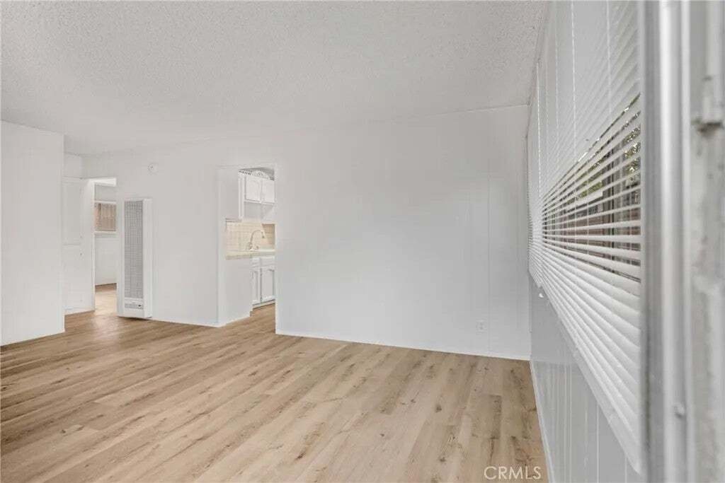East Los Angeles, California, United States 4 - 18483089