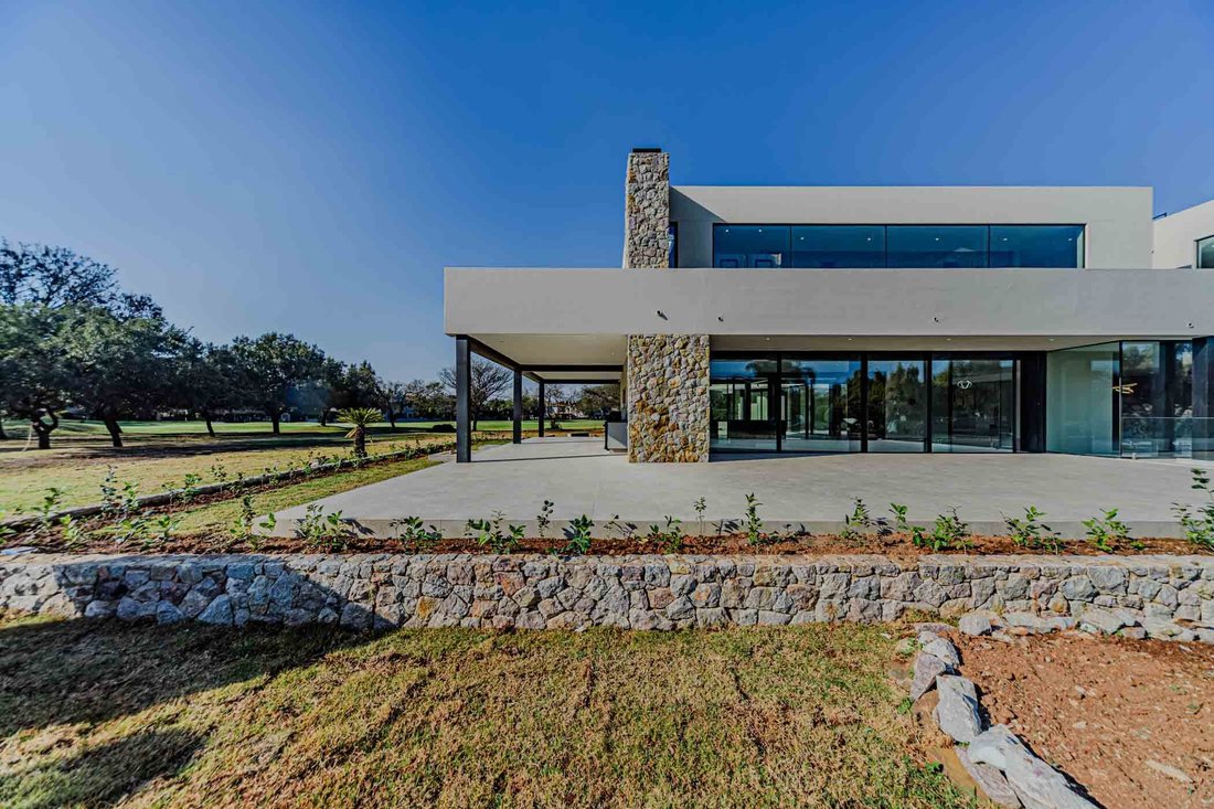 Maison à Woodhill Golf Estate, Gauteng, Afrique du Sud 2 - 18823111