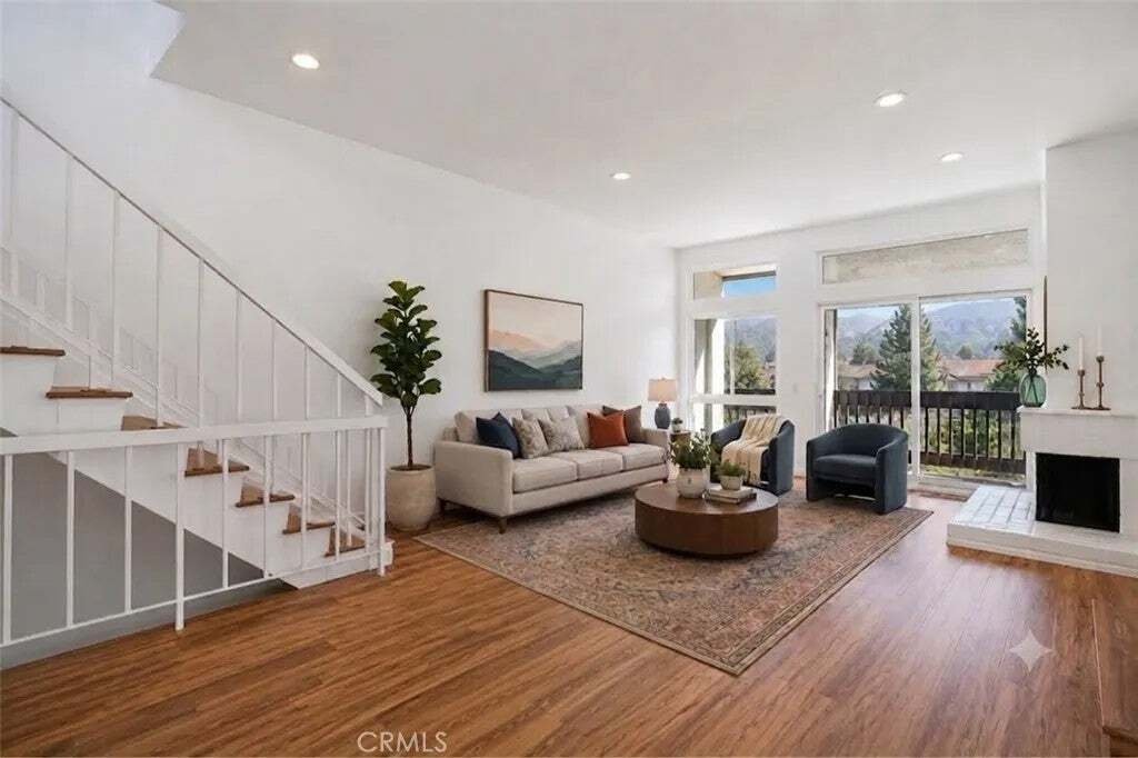 Townhouse in Los Angeles, California, United States 5 - 18605630