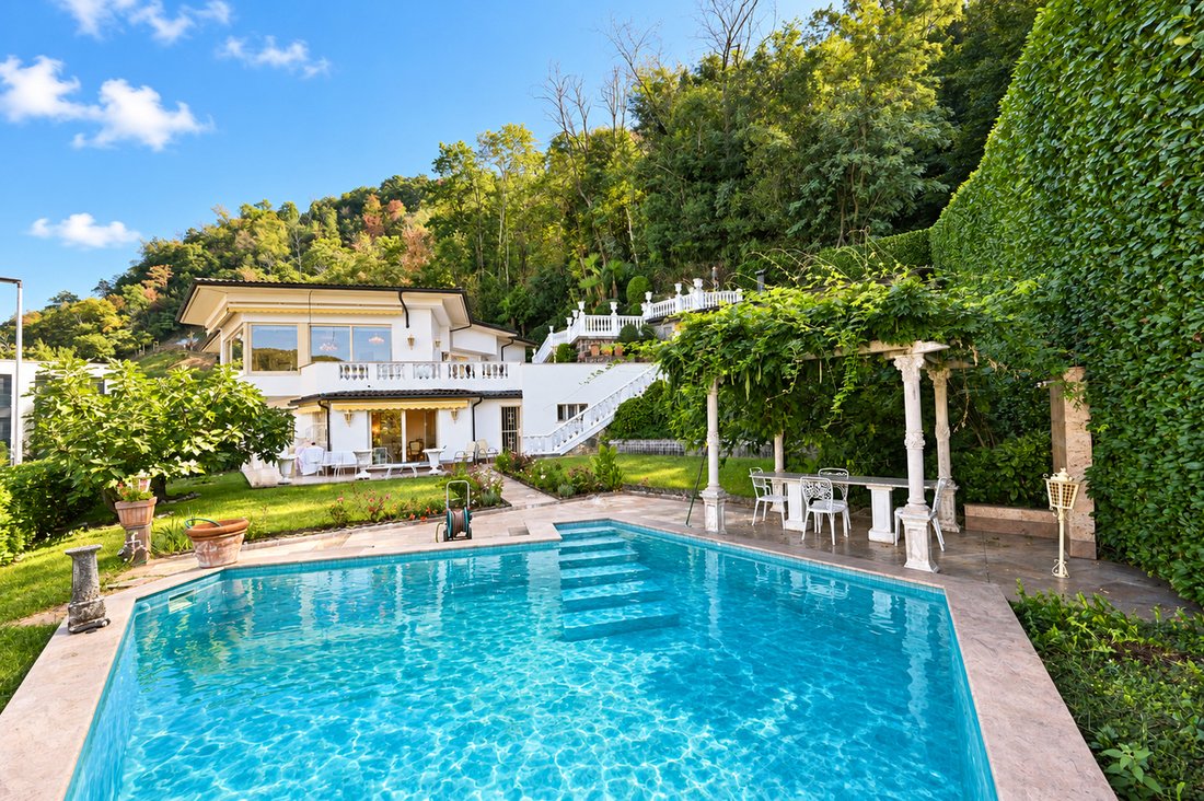 Villa en Bissone, Tesino, Suiza 1 - 18826516