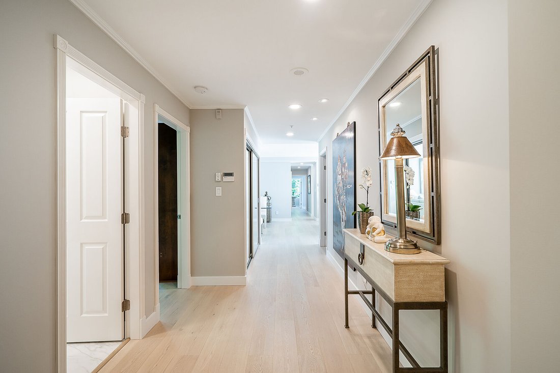 Condo in West Vancouver, British Columbia, Canada 3 - 18826240
