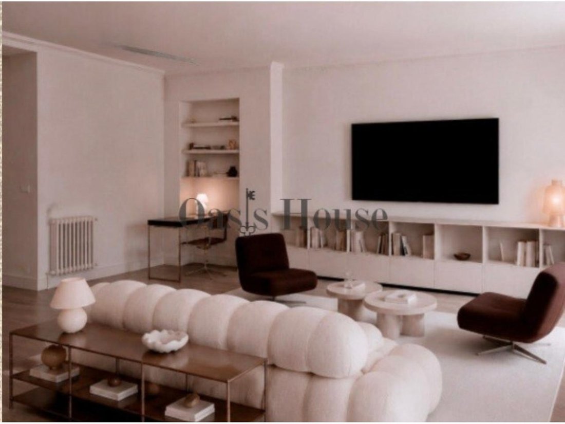 Appartamento a Retiro, Madrid, Spagna 3 - 18359344
