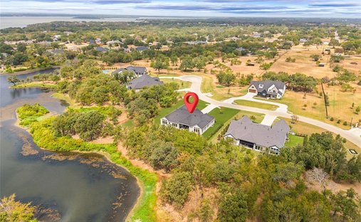 House in Little Elm, Texas, United States 1