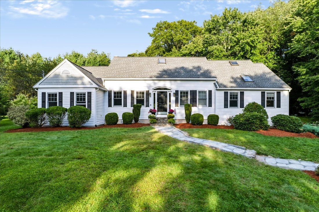 House in North Attleborough, Massachusetts, United States 1 - 18827085