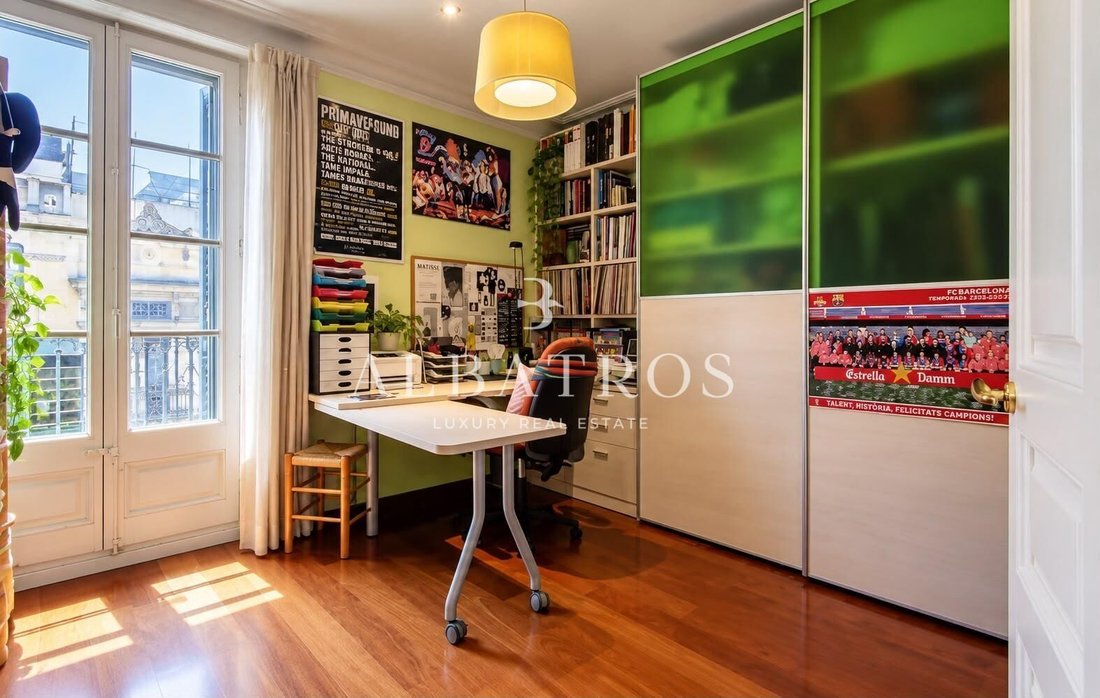 Wohnung in Eixample, Barcelona, Spanien 5 - 18827450