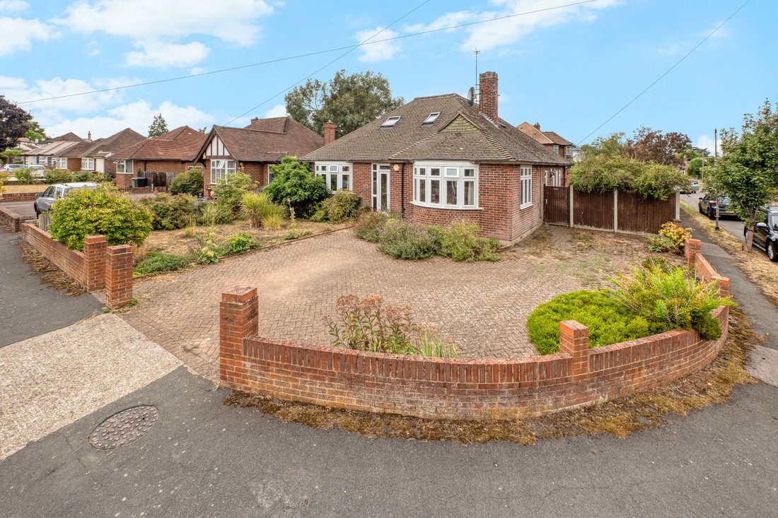 Bungalow à Epsom and Ewell, Angleterre 1 - 18827424