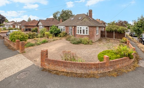 Bungalow à Epsom and Ewell, Angleterre 1