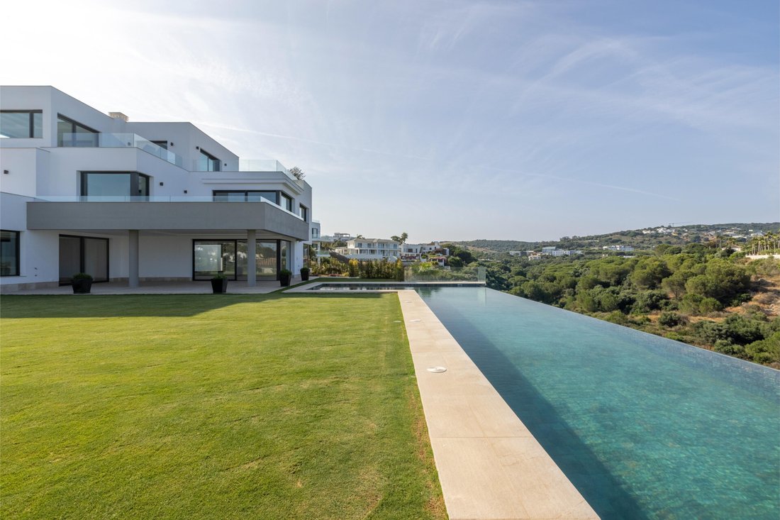 Villa en Sotogrande, San Roque, Andalucía 2 - 18827554