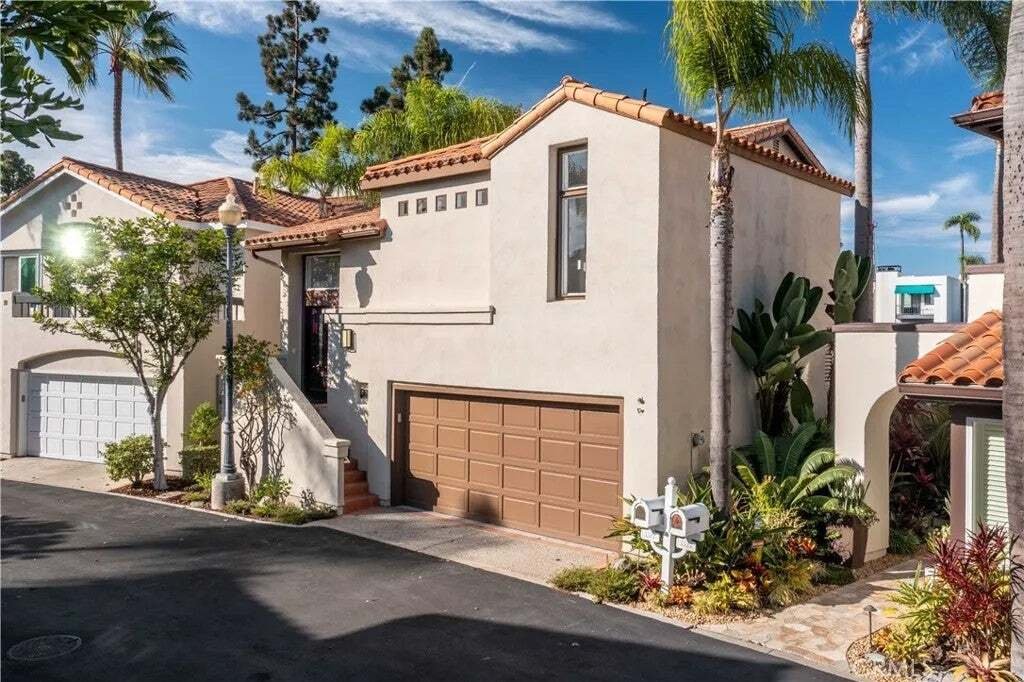 House in Signal Hill, California, United States 3 - 18827089
