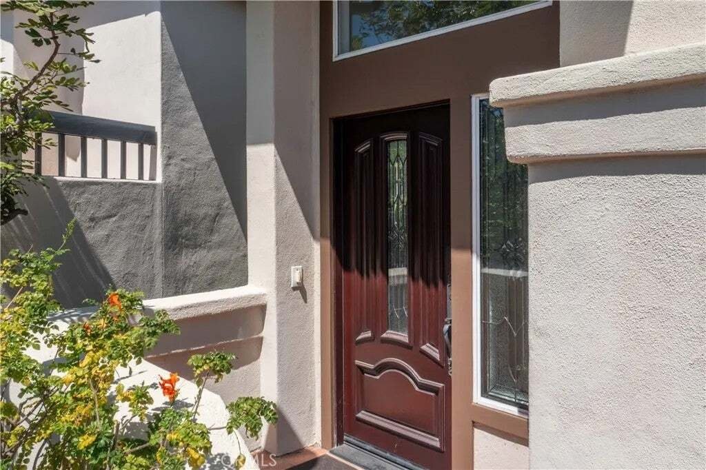 House in Signal Hill, California, United States 5 - 18827089