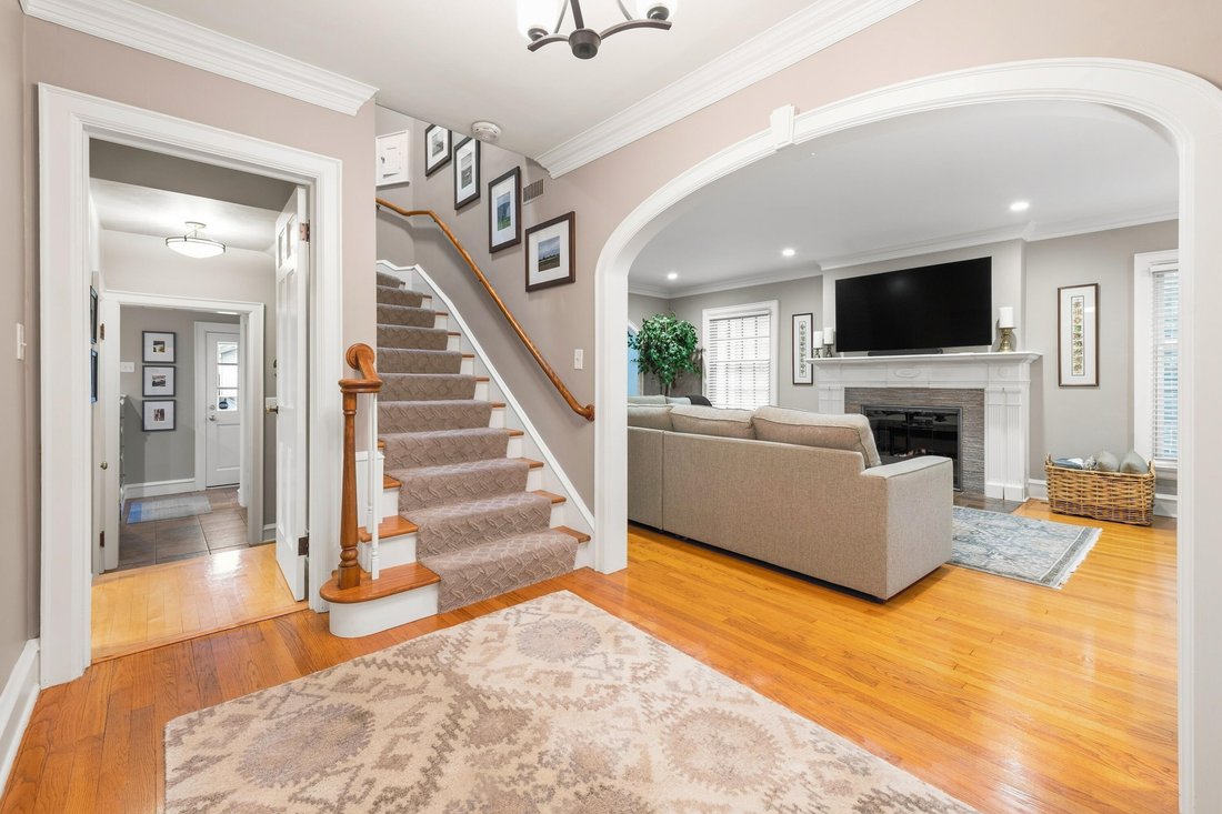 Casa a Wauwatosa, Wisconsin, Stati Uniti 5 - 18827325