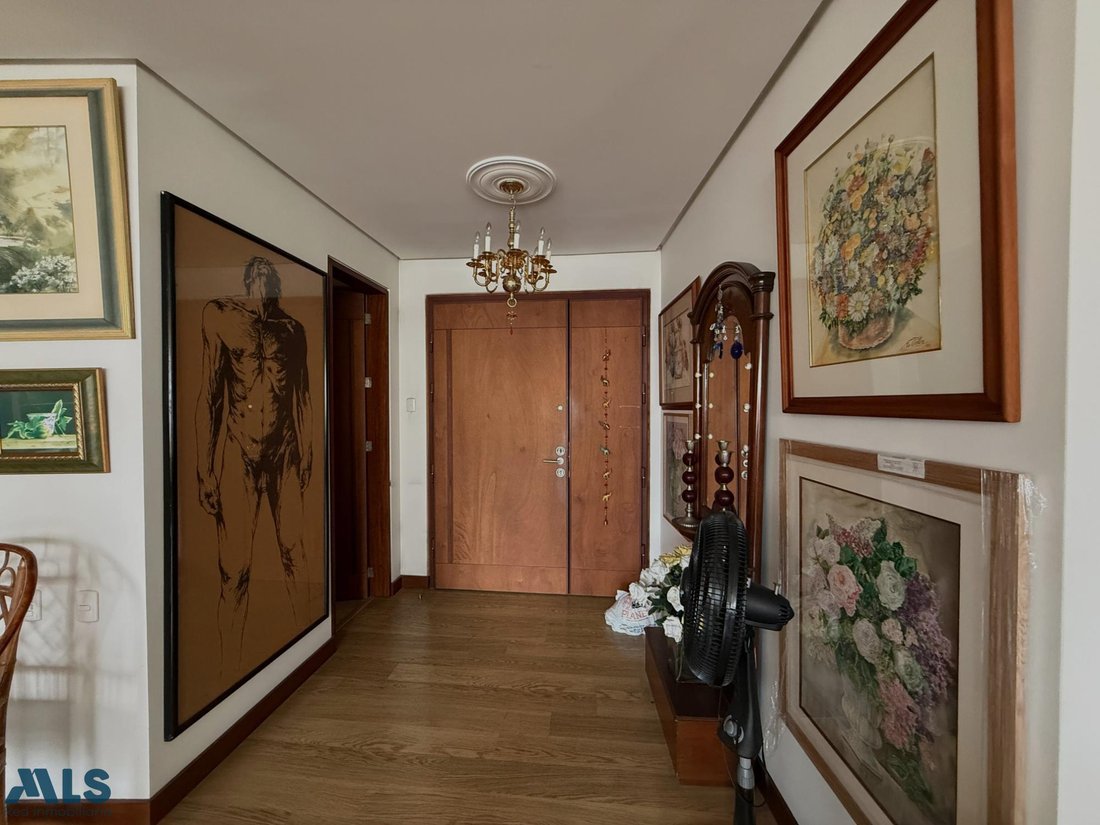 Apartment in Medellín, Antioquia, Colombia 1 - 18827457