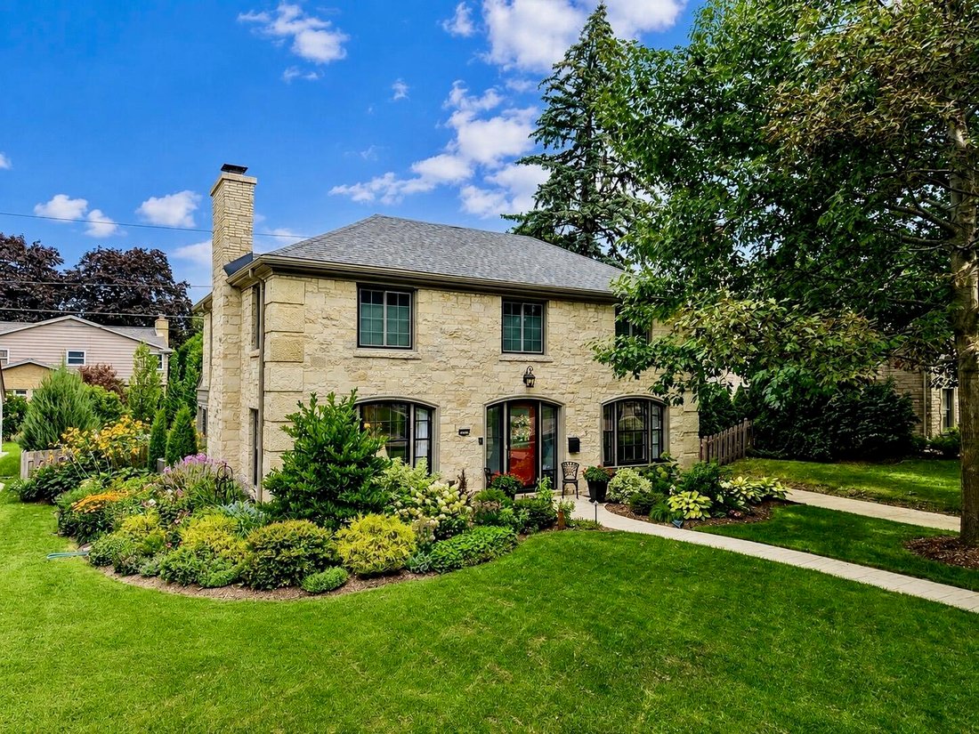 Casa a Wauwatosa, Wisconsin, Stati Uniti 1 - 18827295