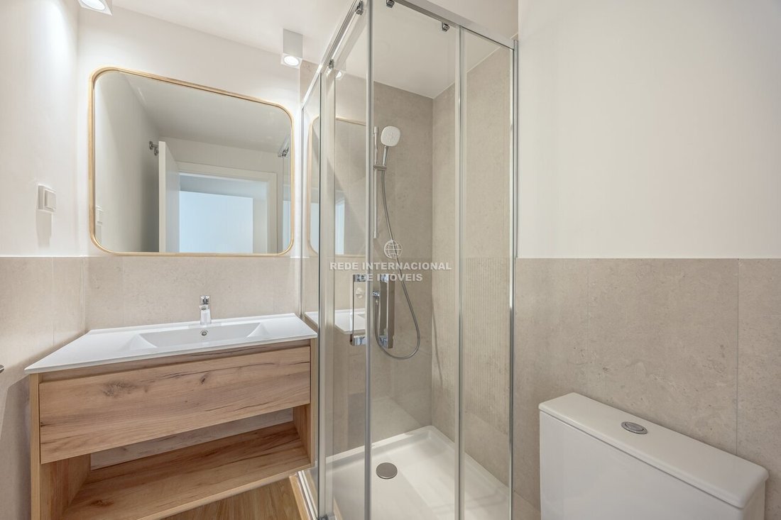 Appartement à Santo António dos Cavaleiros, Lisbonne, Portugal 3 - 17500304