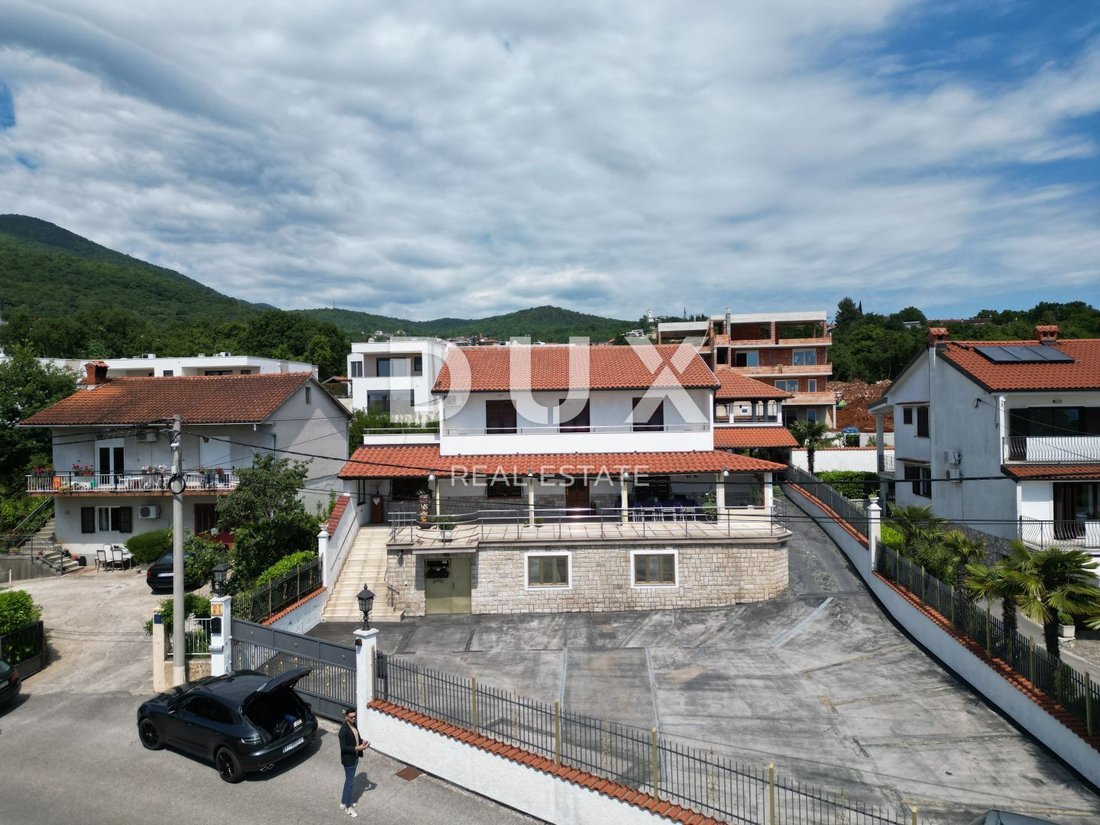 Casa en Grad Opatija, Primorje-Gorski, Croacia 1 - 18827584