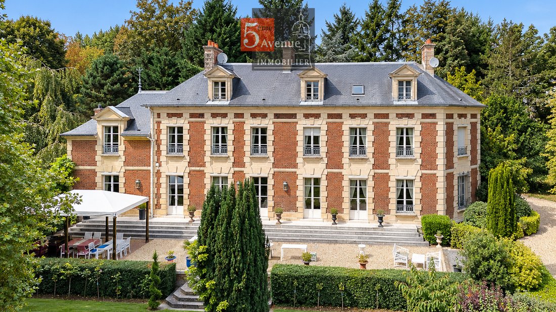 House in Chantilly, Hauts-de-France, France 2 - 17091763