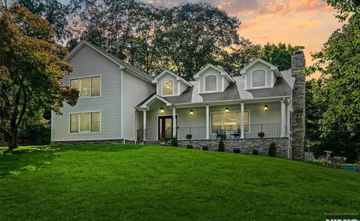 House in North Caldwell, New Jersey, United States 1