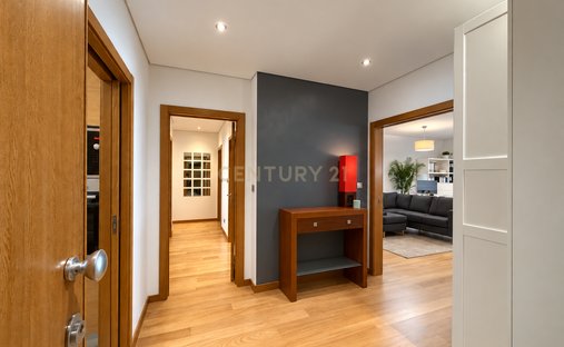 Apartment in Santa Iria de Azoia, Sao Joao da Talha e Bobadela, Lisbon, Portugal 1