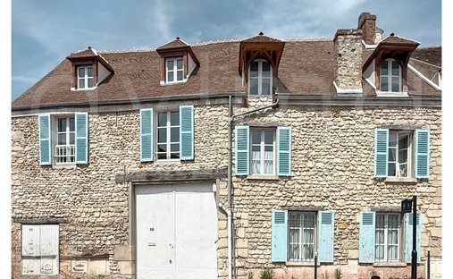 Maison à Nord, Saint-Nom-la-Bretèche, France 1