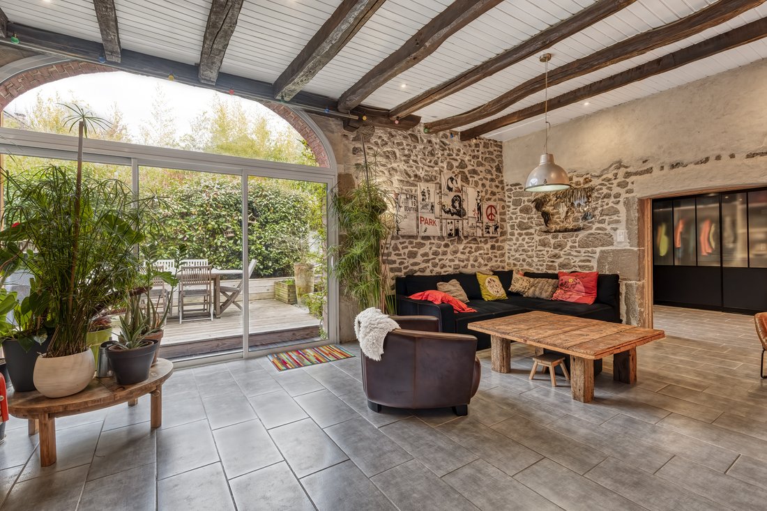 Haus in Saint, Auvergne-Rhone-Alpen, Frankreich 2 - 18827739