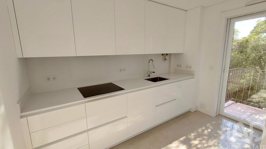 Apartment in Santo Antonio, Lisbon, Portugal 5 - 18828482