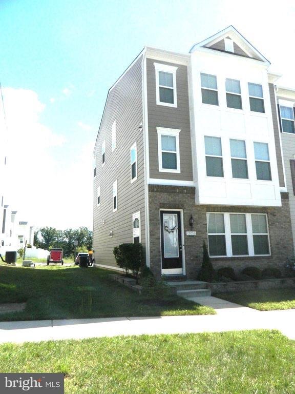 Townhouse en Woodbridge, Virginia, Estados Unidos 2 - 18827990
