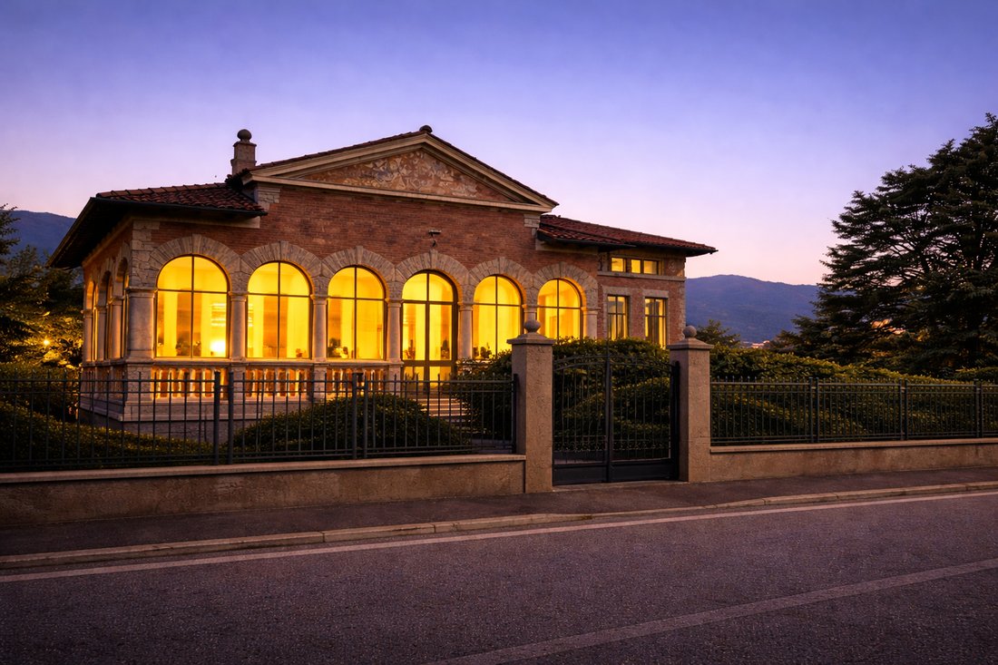 Villa en Bardello con Malgesso y Bregano, Lombardía, Italia 5 - 18828633