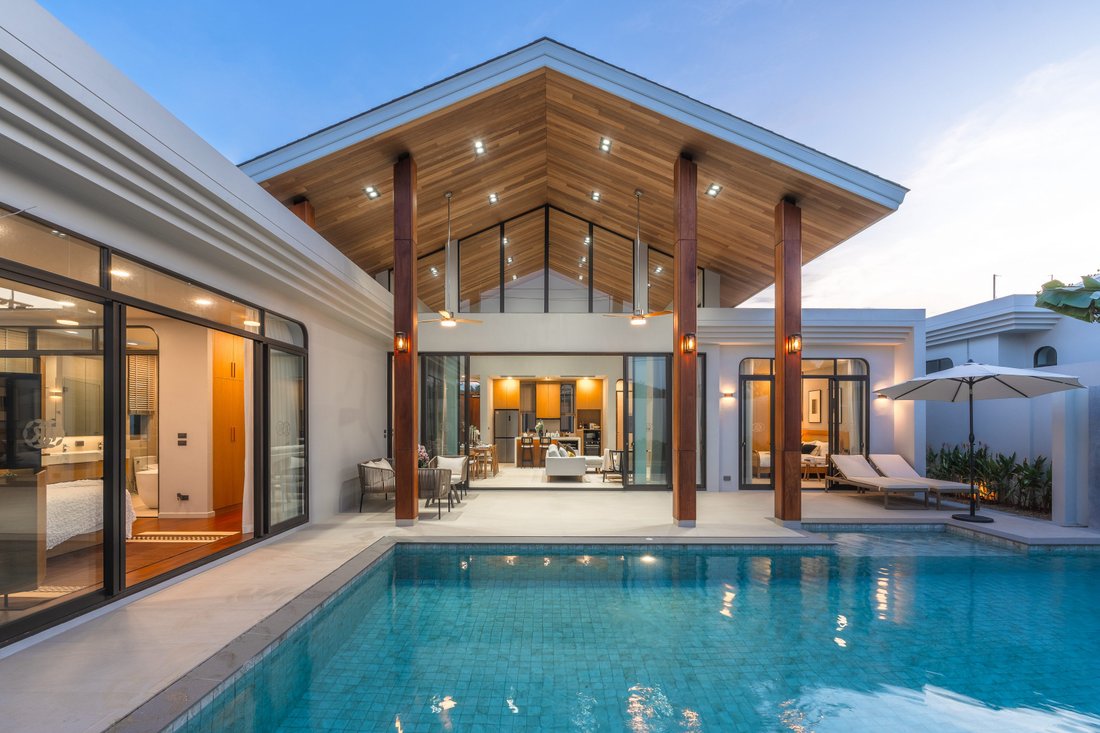 Villa in Thep Krasatti, Phuket, Thailand 2 - 18828650