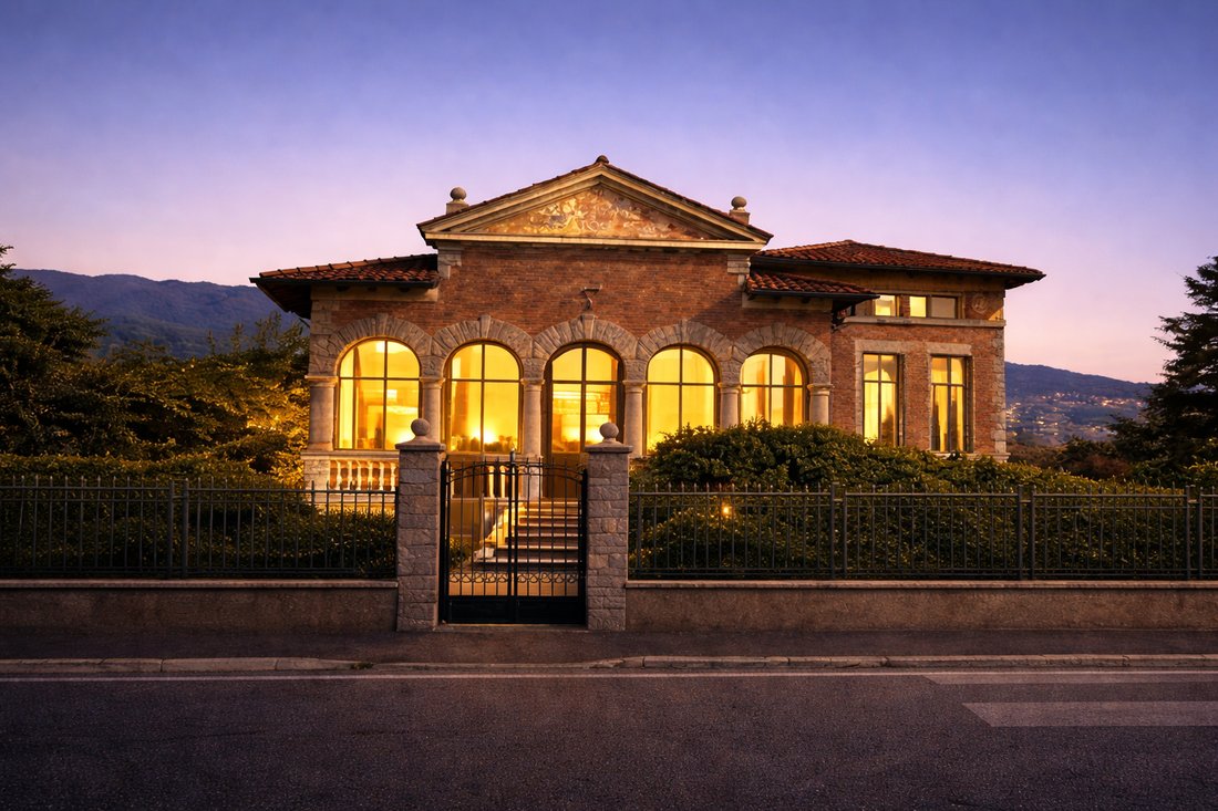 Villa en Bardello con Malgesso y Bregano, Lombardía, Italia 2 - 18828633