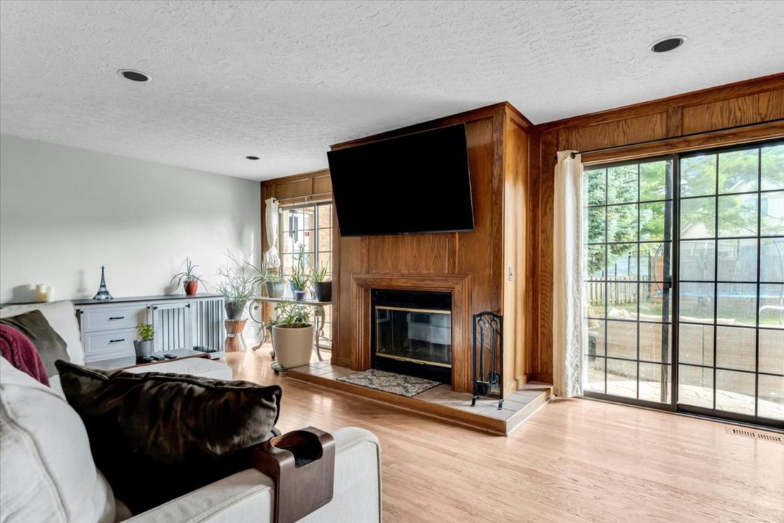 Casa a South Lyon, Michigan, Stati Uniti 4 - 18828686