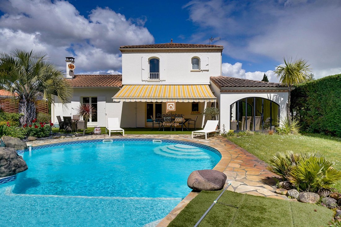 Villa en Centre Ville, Mérignac, Francia 1 - 18828247