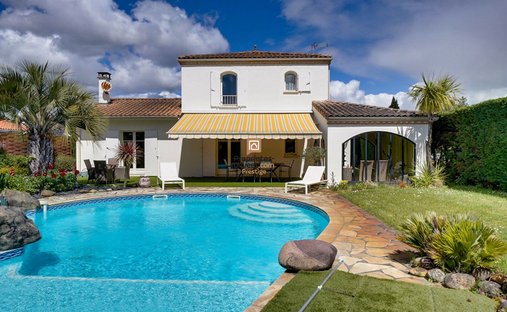 Villa en Centre Ville, Mérignac, Francia 1