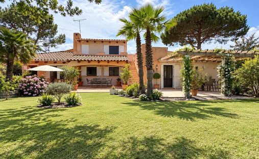 Casa a Est, Borgo, Francia 1