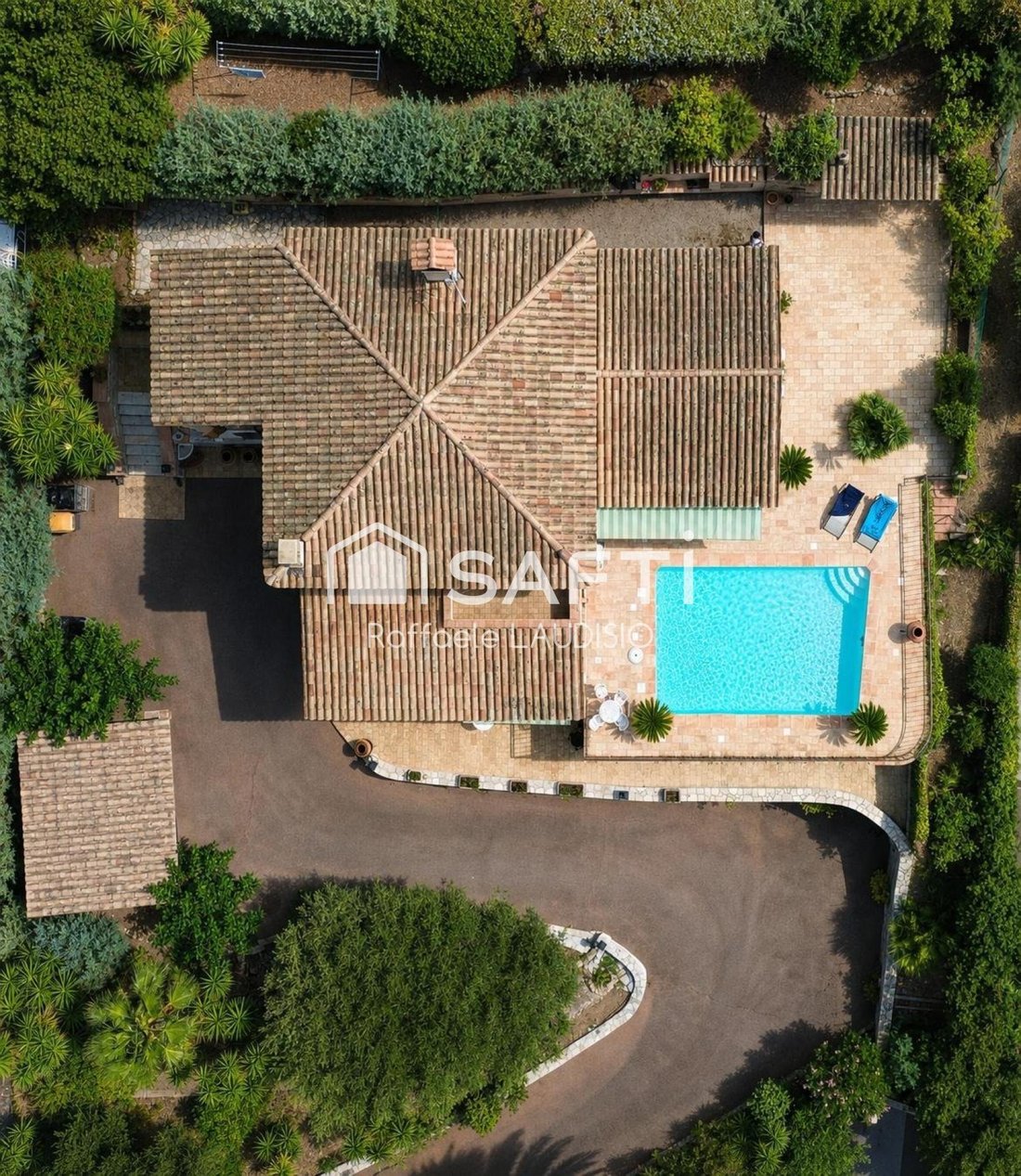 House in Le Dramont-Agay-Anthéor-Le Trayas, Saint-Raphaël, France 1 - 18050619